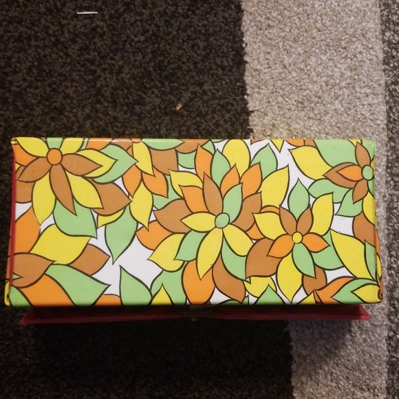 VINTAGE Decorative Box - Picture 4 of 6